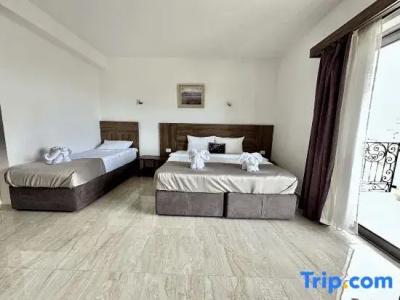 West Gate Guesthouse - 61