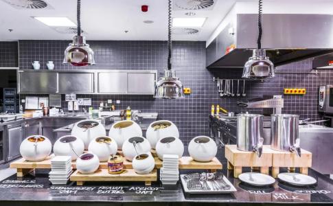 Courtyard by Marriott Pilsen - 23