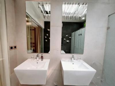 Verse Luxe Wahid Hasyim - 52
