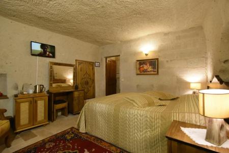 Harman Cave - 39