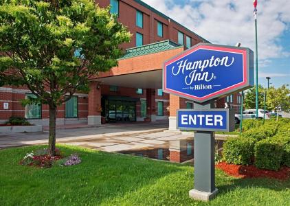 Hampton by Hilton - 47