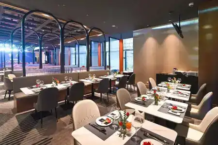 Evergreen Laurel, Shanghai - 36