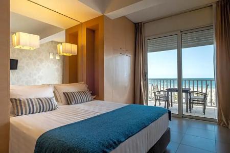 Le Rose Suite - 117