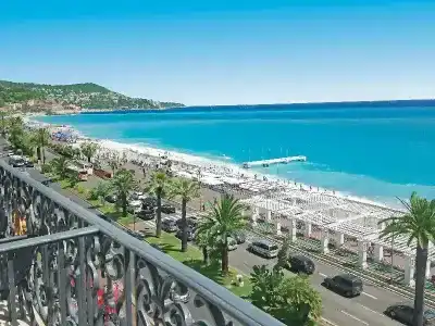 Hôtel Le Royal Promenade des Anglais - 64