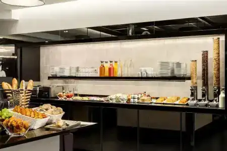 Ac Paris Porte Maillot By Marriott - 11