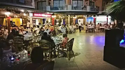 Mutlu Apart - 40