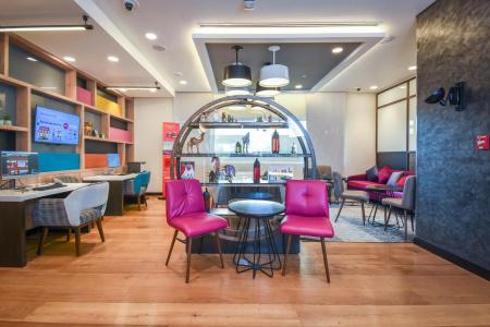 Premier Inn Dubai Al Jaddaf - 19