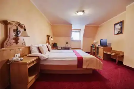 Pod Ciżemką - 40