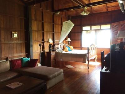 Ruen Thai Rim Haad - 19