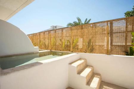 Atma Beach Rooms & Suites - 36