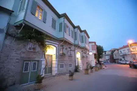 Podemos Otel - 0