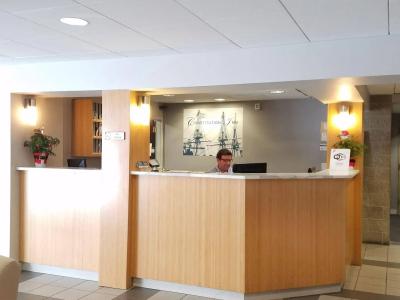 Constitution Inn - 11