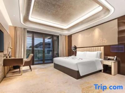 East Tai Lake Grand - 97
