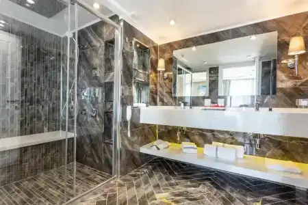 Ramada by Wyndham Sofia City Center - 53