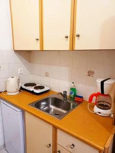 Evelina Pension! - 195
