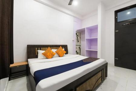 Spot On 74614 Radhika Palace - 1