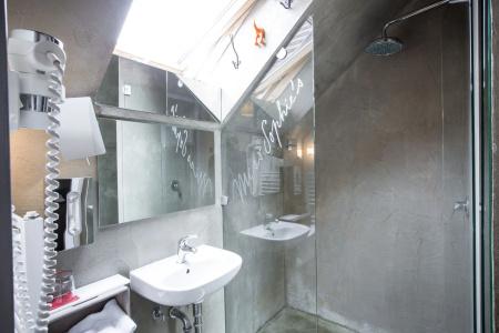 Sophie's Hostel - 10