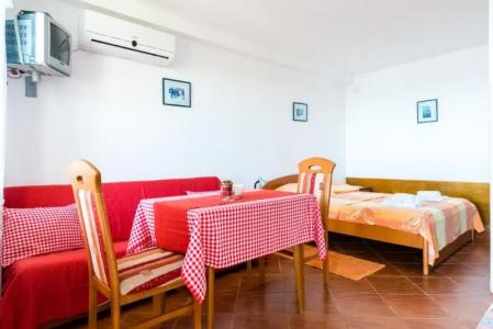 Home Sweet Home - 44