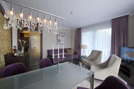 Best Western Premier Castanea Resort - 99