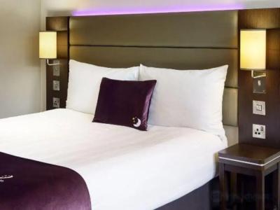 Premier Inn East - 3