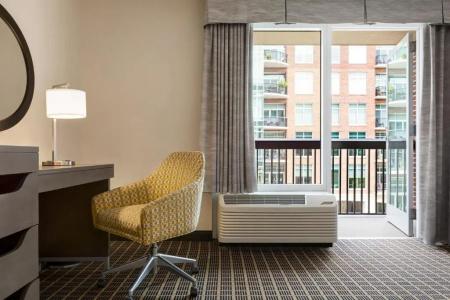 Hampton Inn & Suites-Downtown-Riverplace - 54