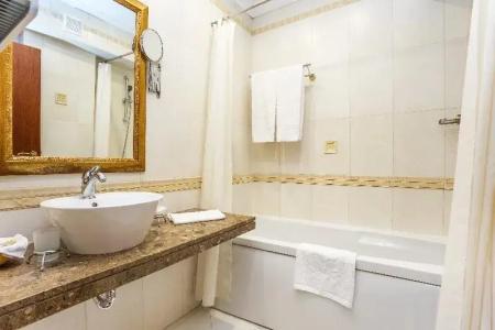 Romance & Family Suites - 70
