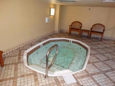 Suites at Jockey Club (No Fee) - 23