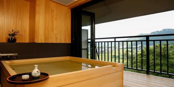 Yamanaka Onsen Hanatsubaki - 24