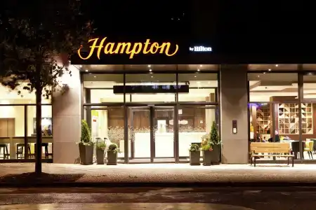 Hampton By Hilton Berlin City East Side Gallery - 0