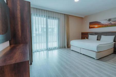 Empula & Residences - 83