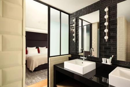 Hotel - 32