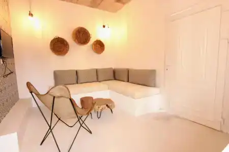 Mesanto Luxury Suites - 127