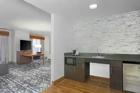 Hampton Inn & Suites Austin-Downtown/Convention Center - 106