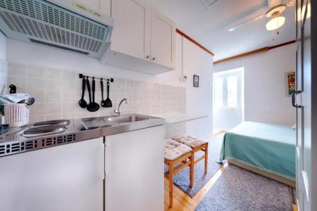 Mira Sea Front Guesthouse - 54