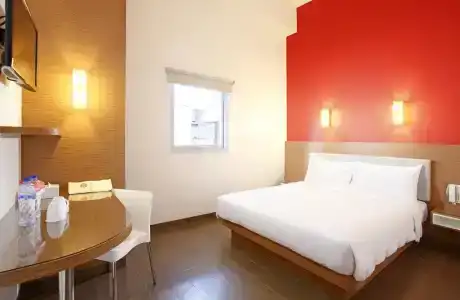 Amaris Teuku Umar - 26