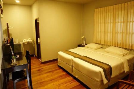 Baan Klang Aow Beach - 24