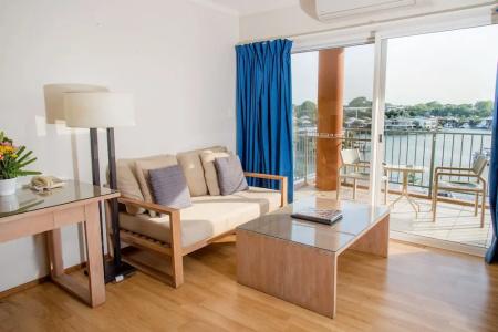 Cullen Bay Resorts - 95