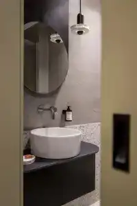 72 AD Suites - 39