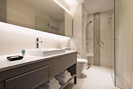 Hyatt Place Bangkok Sukhumvit - Sha Plus Certified - 11
