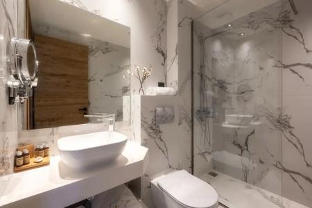 Emily's Luxury Suites - 69