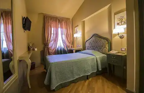 San Luca Palace - 6