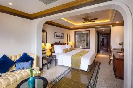 Silk Path Grand Hue - 52