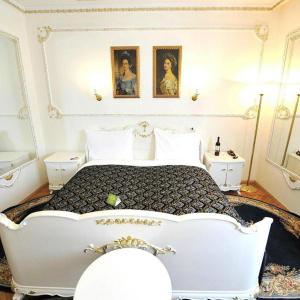 Queen's Astoria Design - 16
