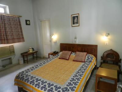 Tara Niwas - 58