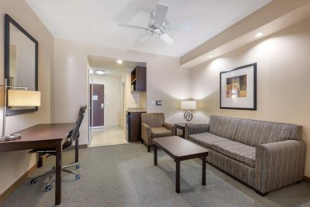 Best Western Plus Suites - 41