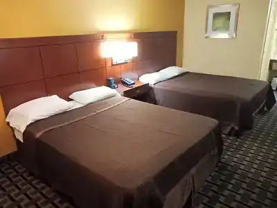Budget Inn Of - 9