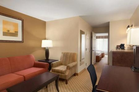 Country Inn & Suites by Radisson, at Mills, CA - 56