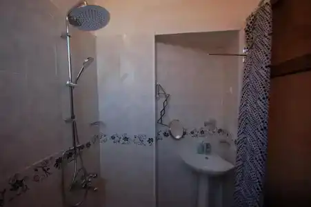 Lelis Guest House - 33
