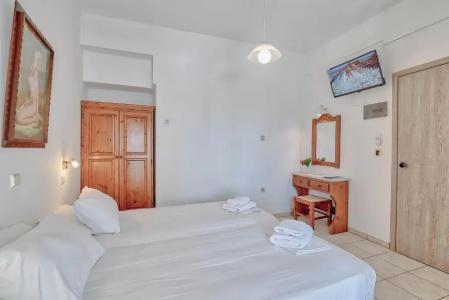 Pavlos Place - 90