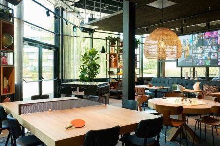 Moxy Amsterdam Schiphol Airport - 16